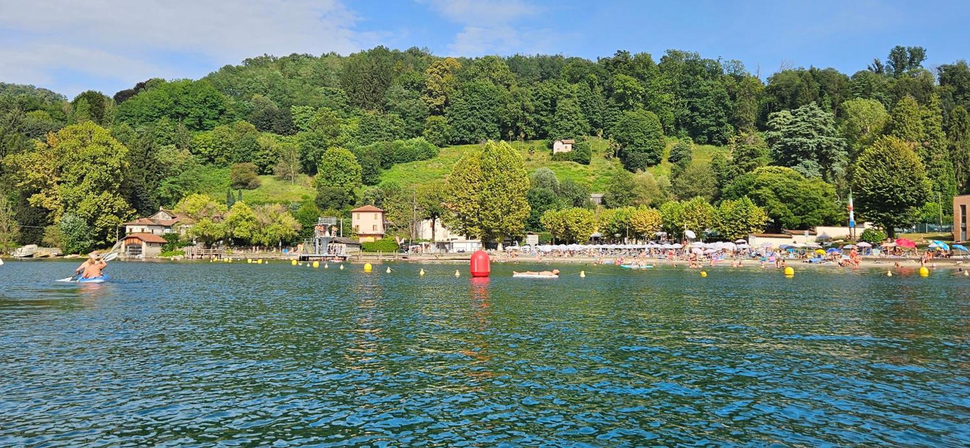 La Baia D'Acquadolce Bolzano Novarese Exterior foto